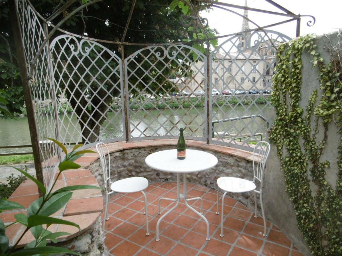 Riverside Gardens Villa *